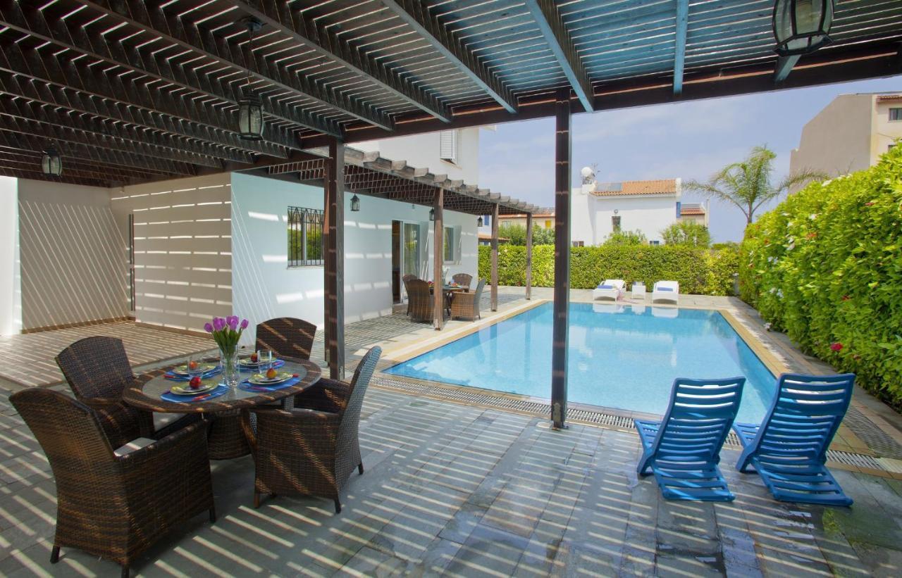 Villa Skyros Pernera エクステリア 写真
